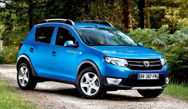 Renault представил обновленные бюджетники Logan и Sandero